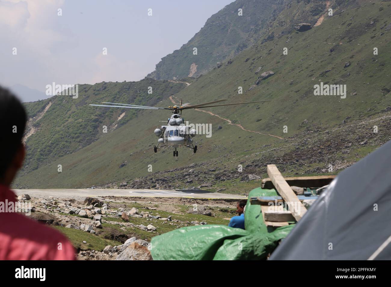 Indian air force aircraft reached for relief work in Kedarnath disaster. In June 2013, a multi-day cloudburst centered on the North Indian state of Ut Stock Photo