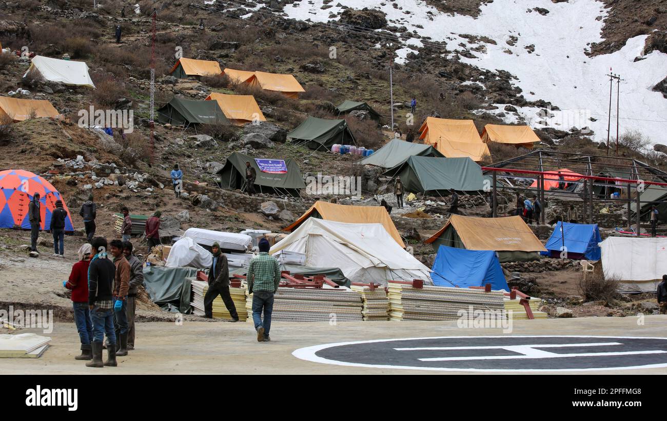 Rudarprayag, Uttarakhand, India, May 18 2014, Tent house of laborers in Kedarnath rebuilding project. There is a reconstruction plan for the Kedarnath Stock Photo