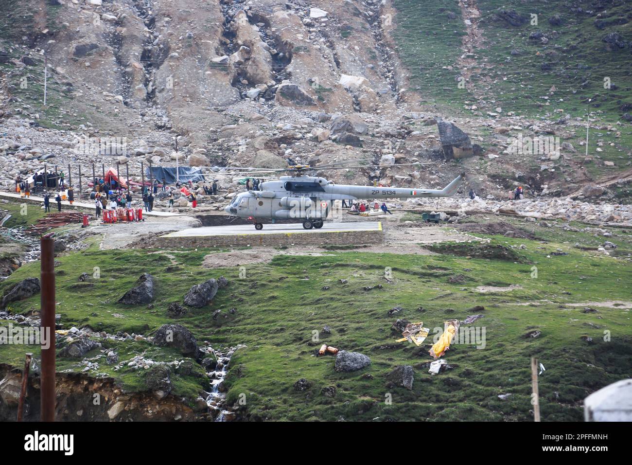 Indian air force aircraft reached for relief work in Kedarnath disaster. In June 2013, a multi-day cloudburst centered on the North Indian state of Ut Stock Photo