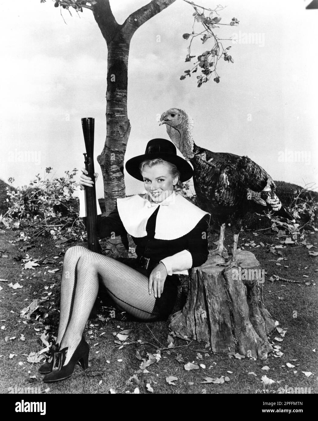 MARILYN MONROE 1950 Thanksgiving Puritan Pin-Up Portrait publicity for