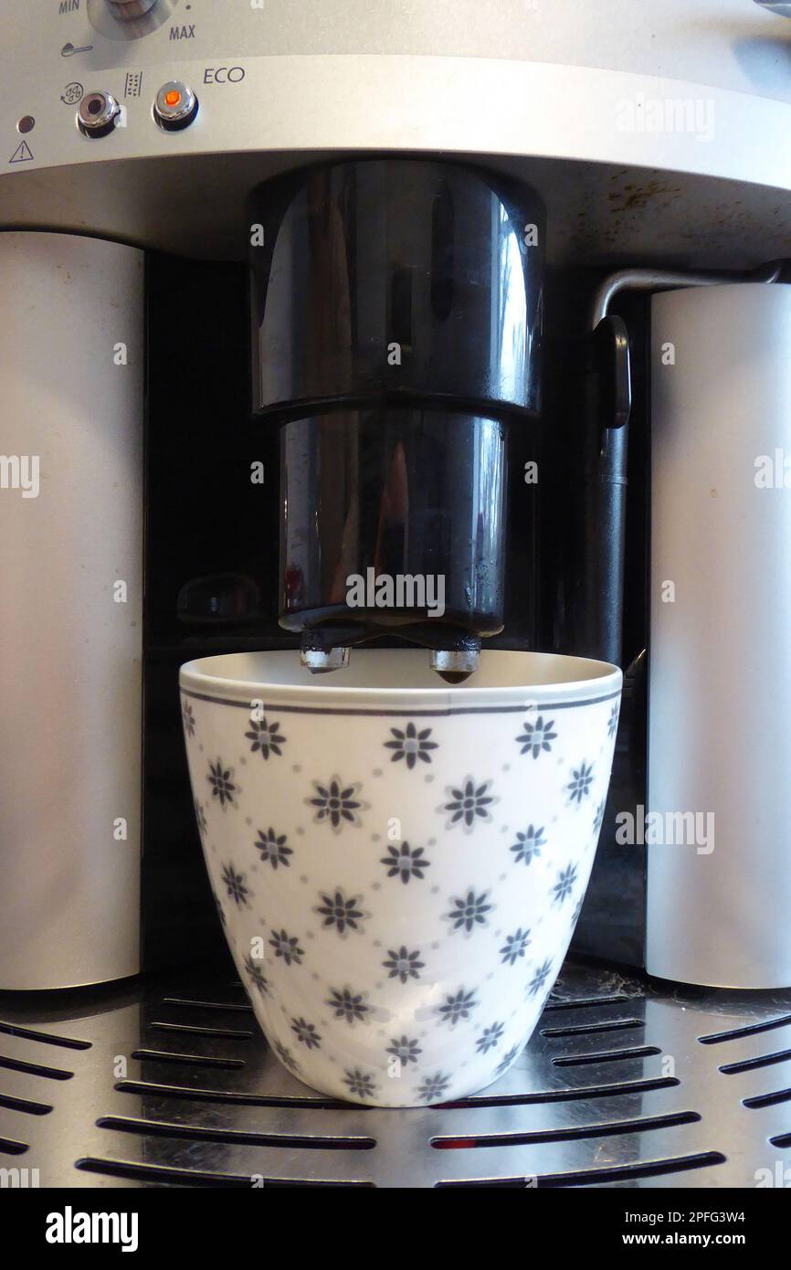 Tasse / Kaffee /  Maschine Stock Photo