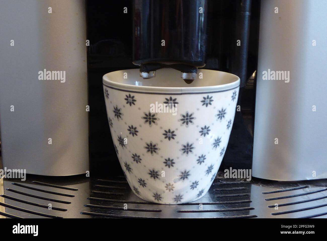 Tasse / Kaffee /  Maschine Stock Photo