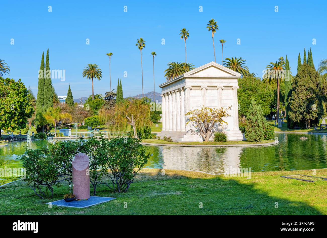 hollywood forever cemetery best places 4th of july los angeles