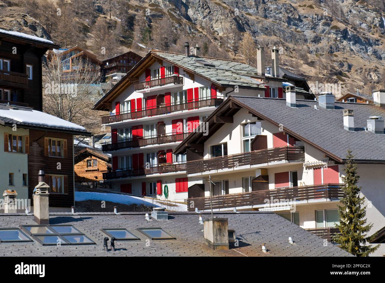 Traditional house, Zermatt, Switzerland Stock Photo Alamy