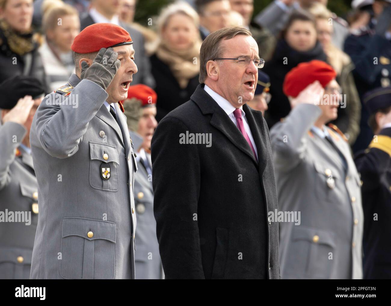 Berlin, Germany. 17th Mar, 2023. Federal Defense Minister Boris Pistorius, SPD, receives the new Inspector General of the Bundeswehr, General Carsten Breuer, with military honours. Credit: dpa/Alamy Live News Stock Photo