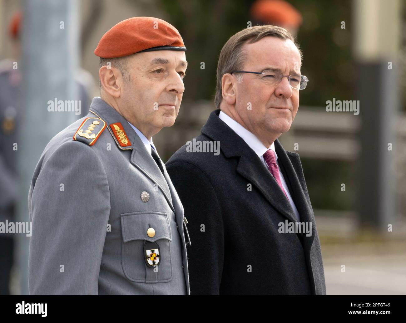 Berlin, Germany. 17th Mar, 2023. Federal Defense Minister Boris Pistorius, SPD, and the new Inspector General of the Bundeswehr, General Carsten Breuer. Credit: dpa/Alamy Live News Stock Photo