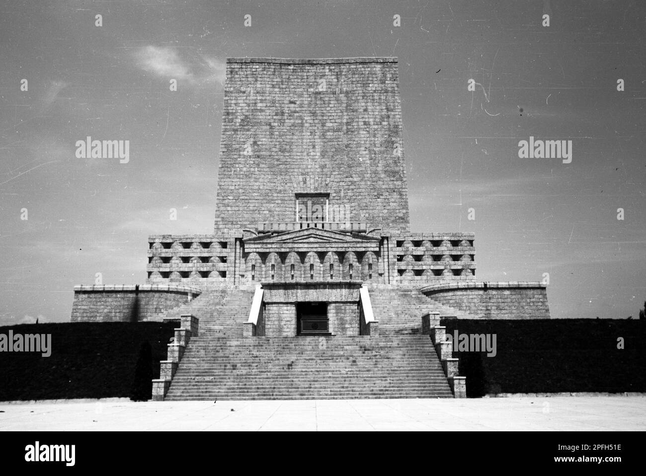 Sacrario del Montello Nervesa della Battaglia (anni 30 Stock