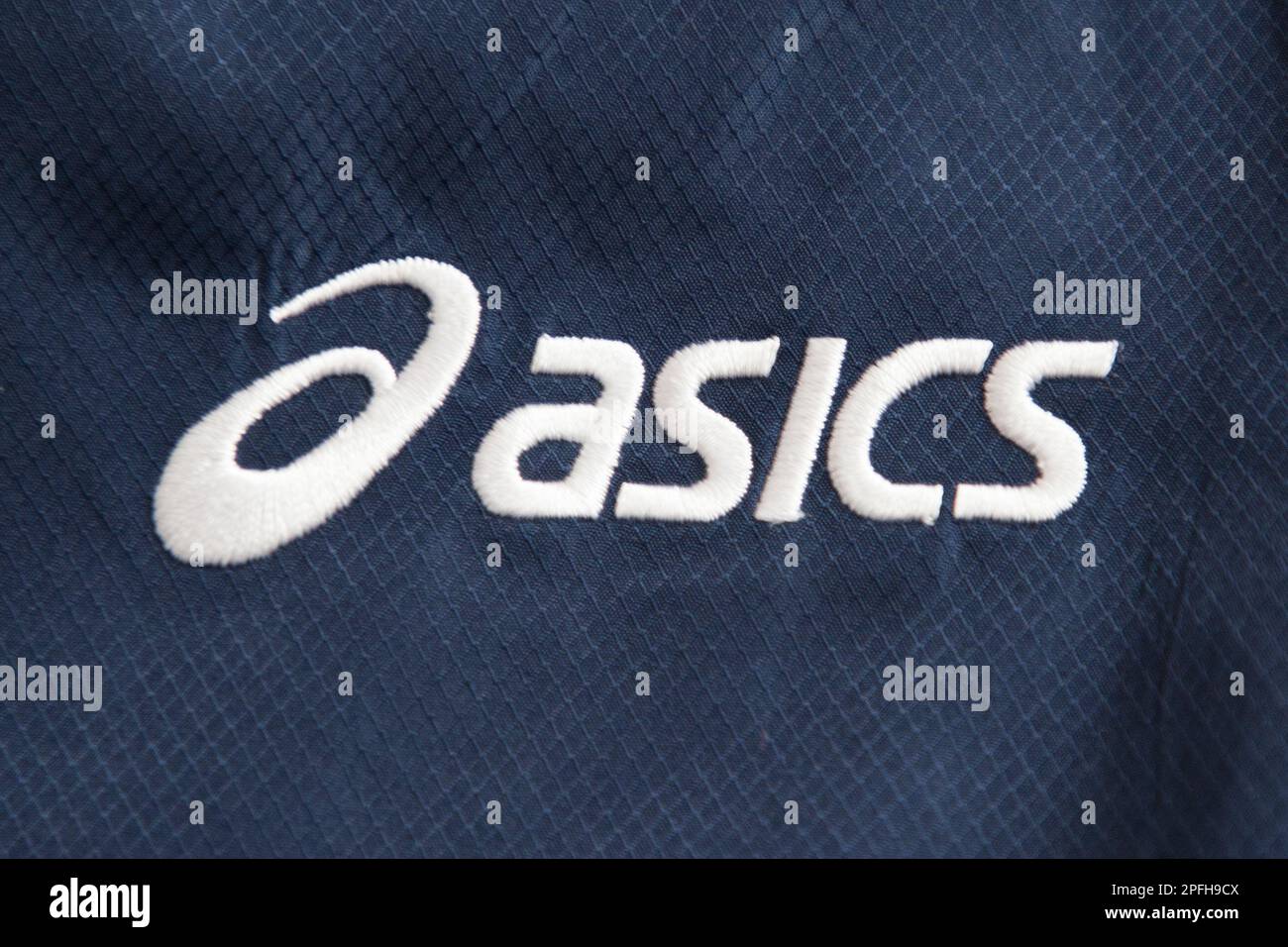 https://c8.alamy.com/comp/2PFH9CX/asics-sports-brand-logo-2PFH9CX.jpg