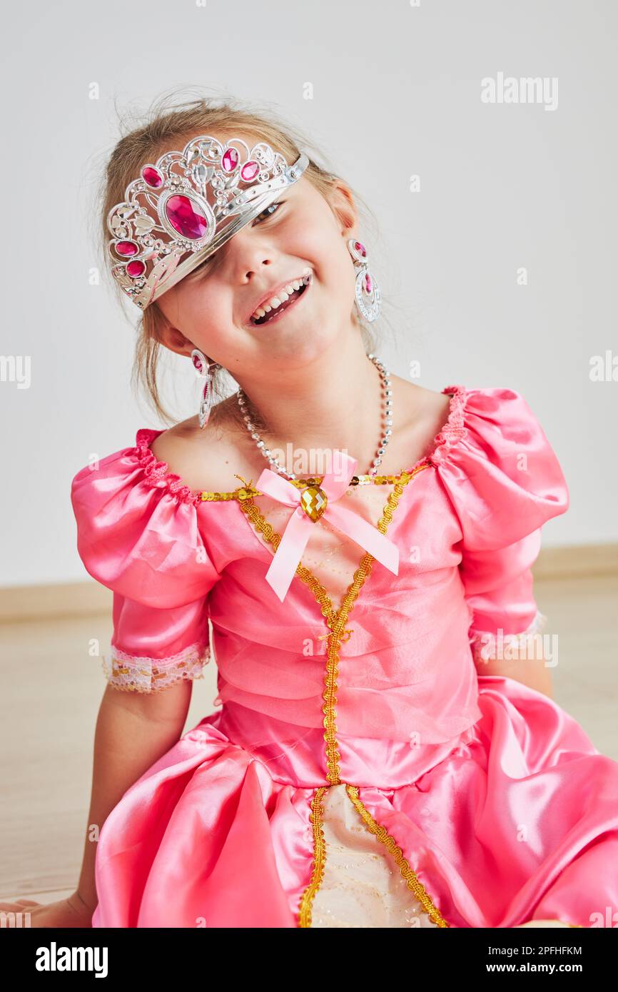 Princess dress for 6 year old hot sale