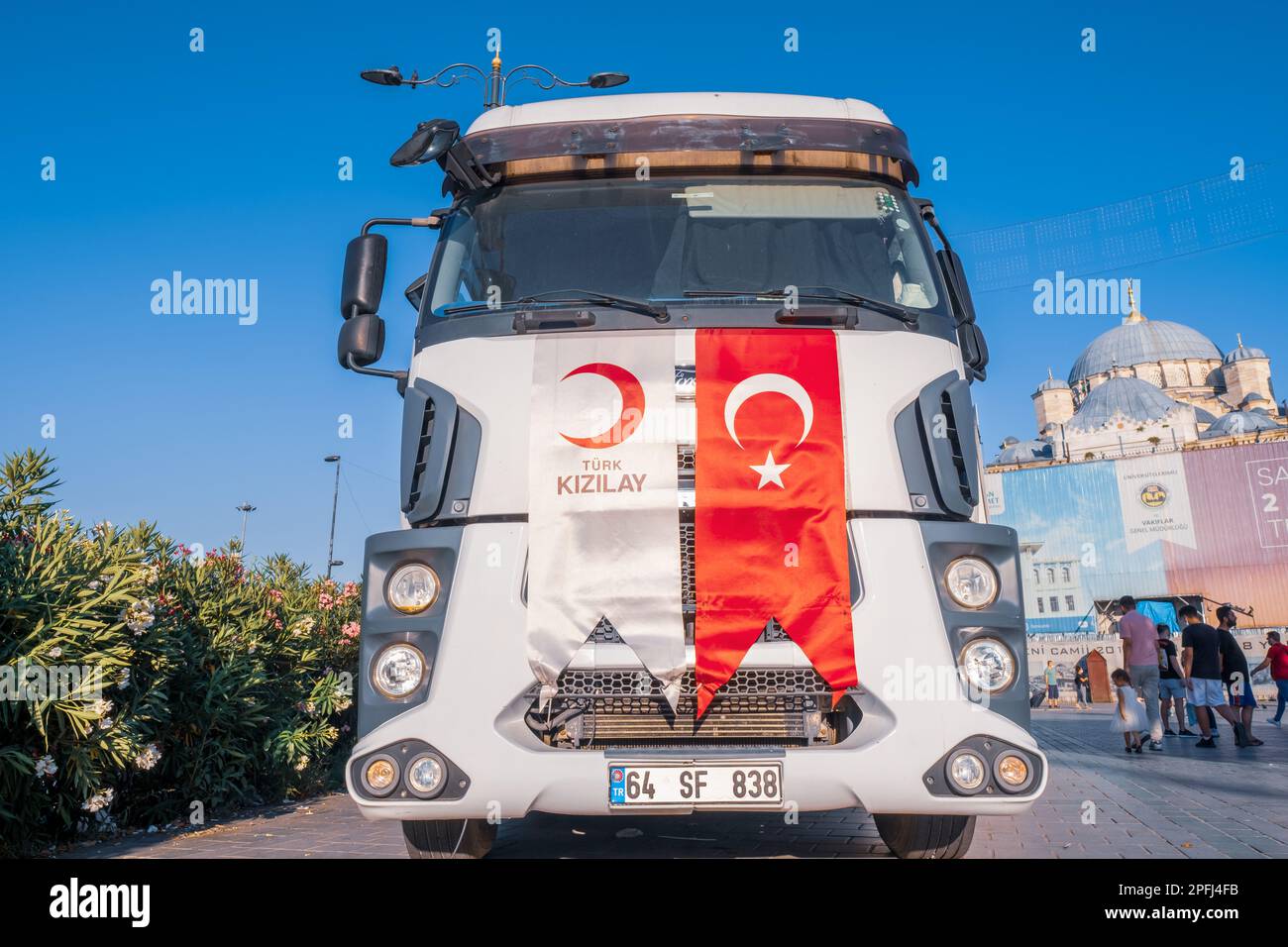Eminonu, Istanbul, Turkey - 07.20.2021: Turkish Red Crescent (Türk Kizilay) blood donation transportation lorry with flag in square in a clear sunny s Stock Photo