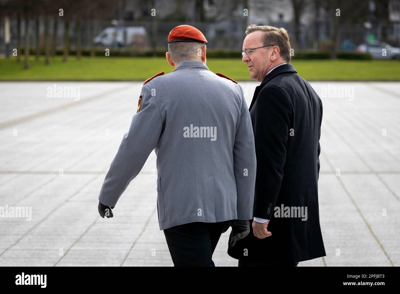 Berlin, Deutschland. 17th Mar, 2023. Federal Defense Minister Boris Pistorius, SPD, and the new Inspector General of the Bundeswehr, General Carsten Breuer. Credit: dpa/Alamy Live News Stock Photo
