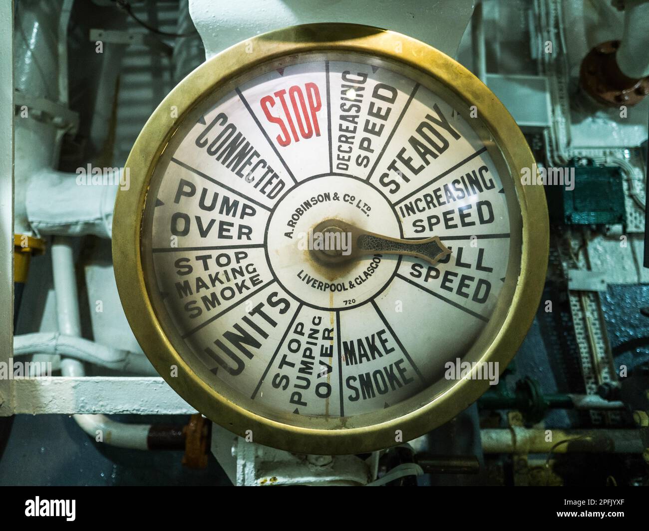 Engine Speed Dial on HMS Belfast Stock Photo Alamy
