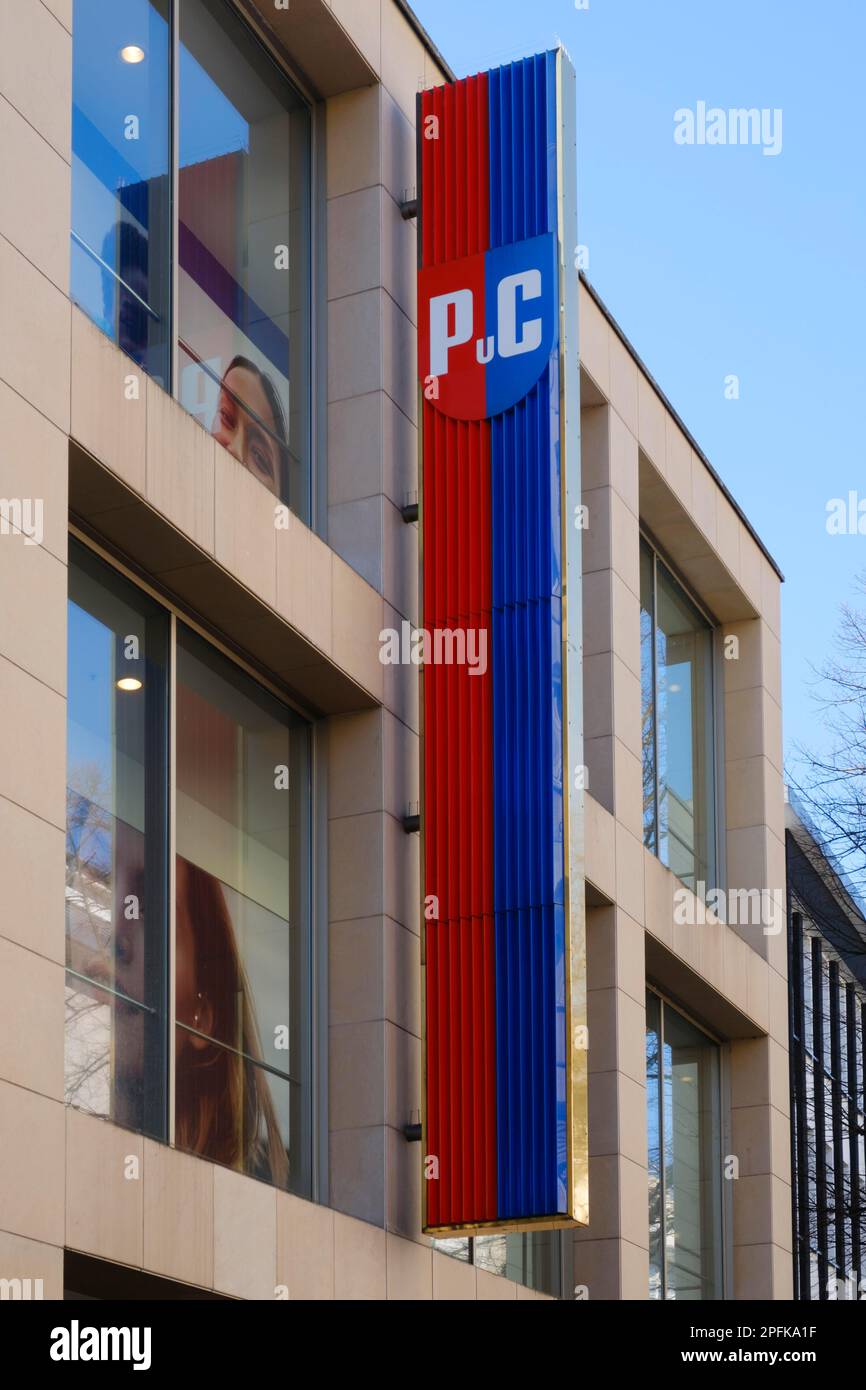 Department stores with sign and logo, PuC, Peek und Cloppenburg, Hagen,  North Rhine-Westphalia, Germany Stock Photo - Alamy