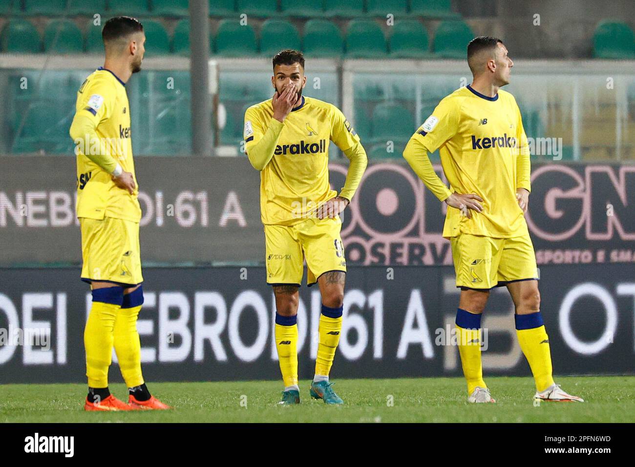 Palermo, Italy. 17th Mar, 2023. Gennaro Tutino (Palermo) celebrates the  victory during Palermo FC vs Modena FC, Italian soccer Serie B match in  Palermo, Italy, March 17 2023 Credit: Independent Photo Agency/Alamy