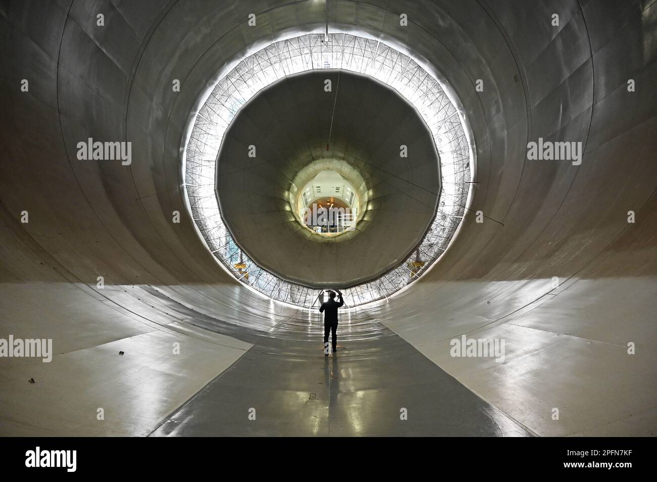 2pfn7kf hi-res stock photography and images - Alamy