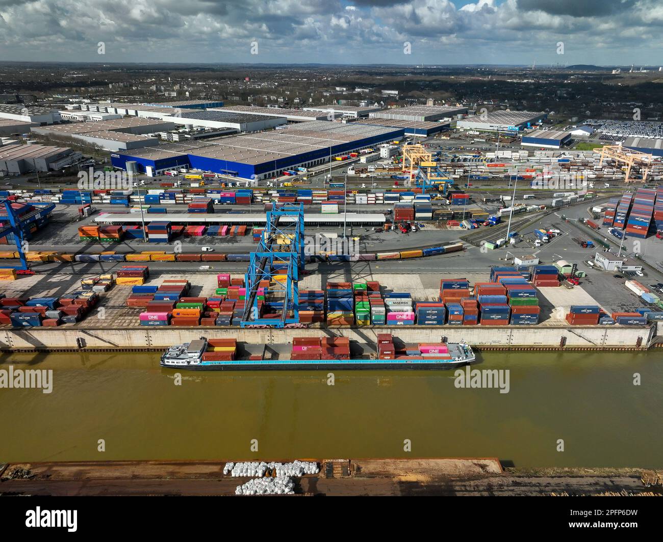 Duisburg, North Rhine-Westphalia, Germany - Port of Duisburg, container port, duisport logport, at the Port of Duisburg on the Rhine, two of the world Stock Photo