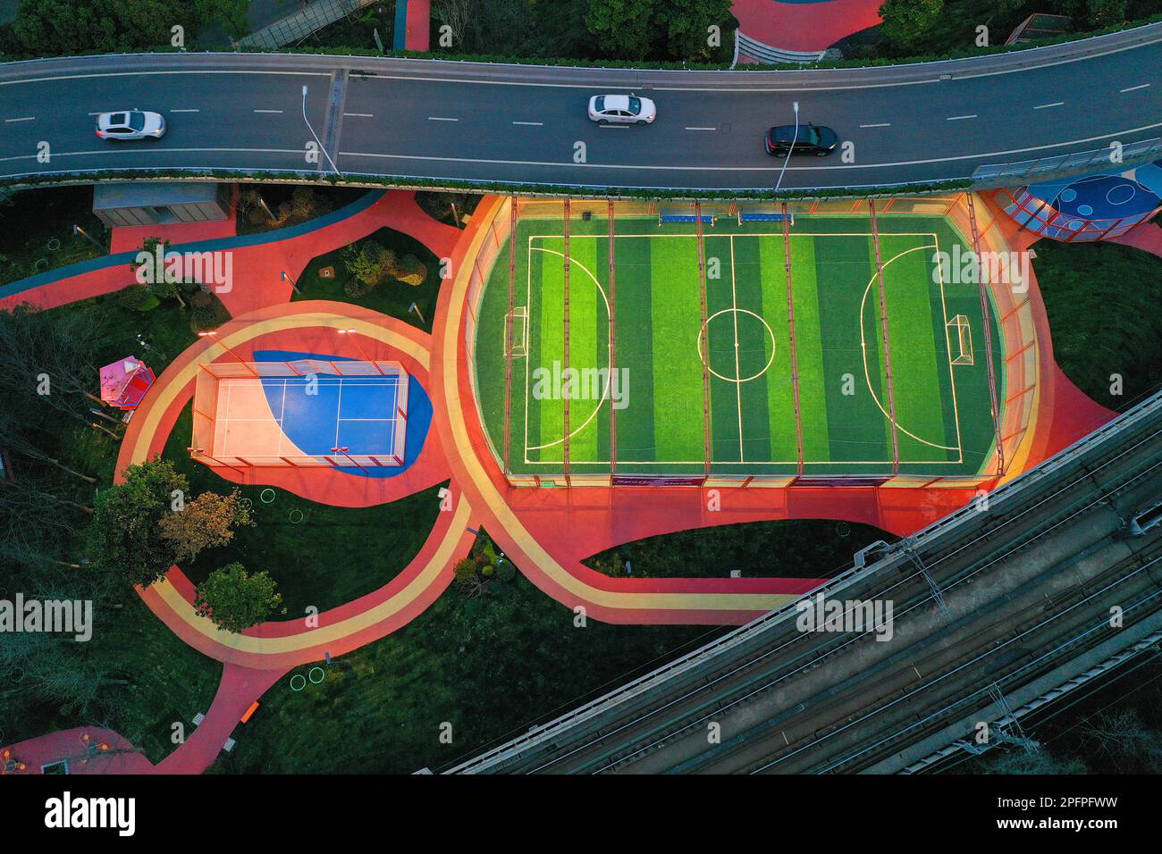 NANJING, CHINA - MARCH 18, 2023 - People play on a trial court at the 24-hour City Sports Block in Nanjing, East China's Jiangsu province, March 18, 2 Stock Photo