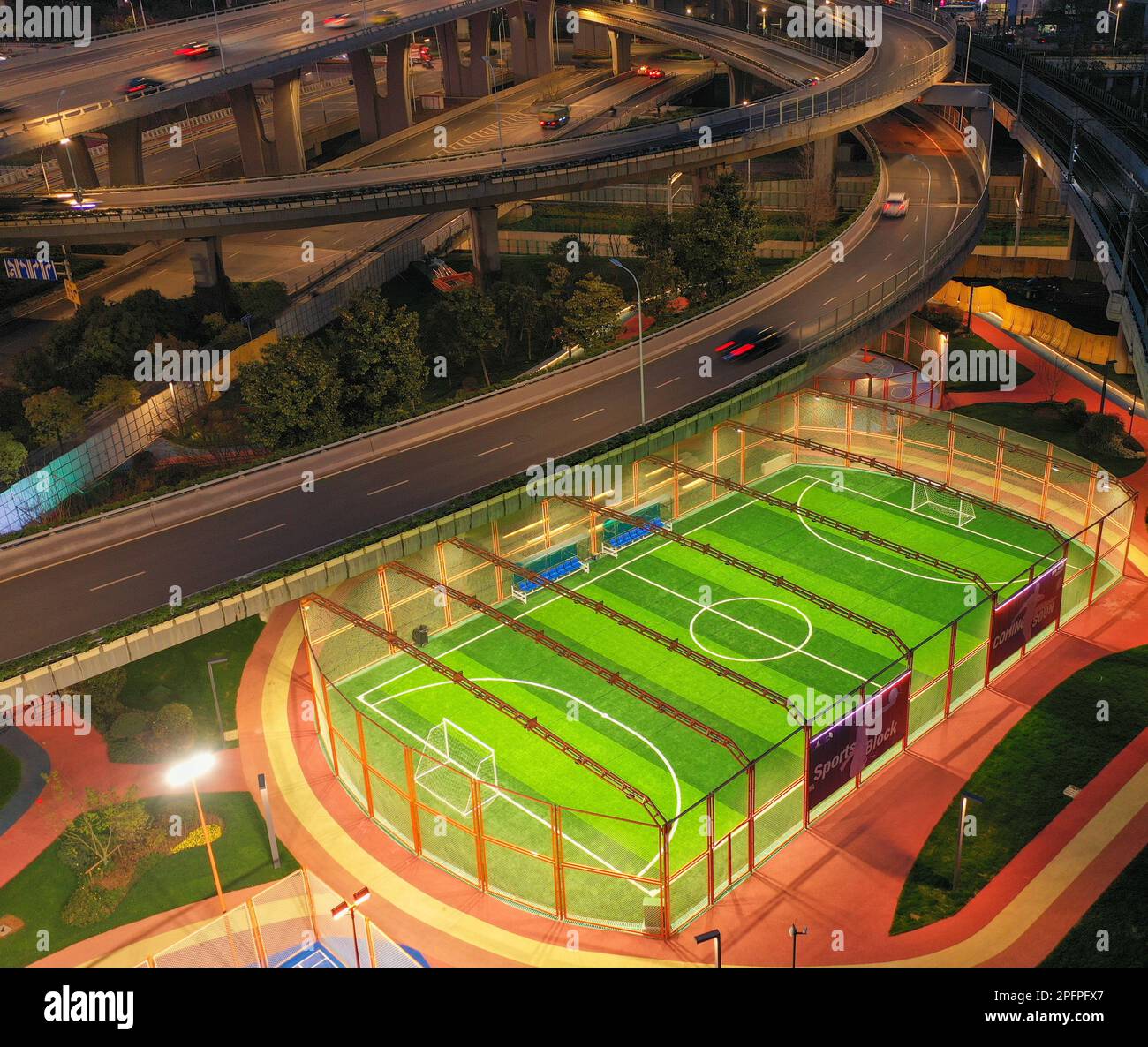 NANJING, CHINA - MARCH 18, 2023 - People play on a trial court at the 24-hour City Sports Block in Nanjing, East China's Jiangsu province, March 18, 2 Stock Photo