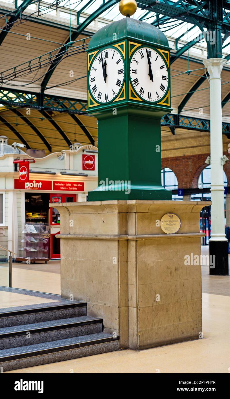 Station Clock, Hull Paragon Railway Station, Hull, England Stock Photo
