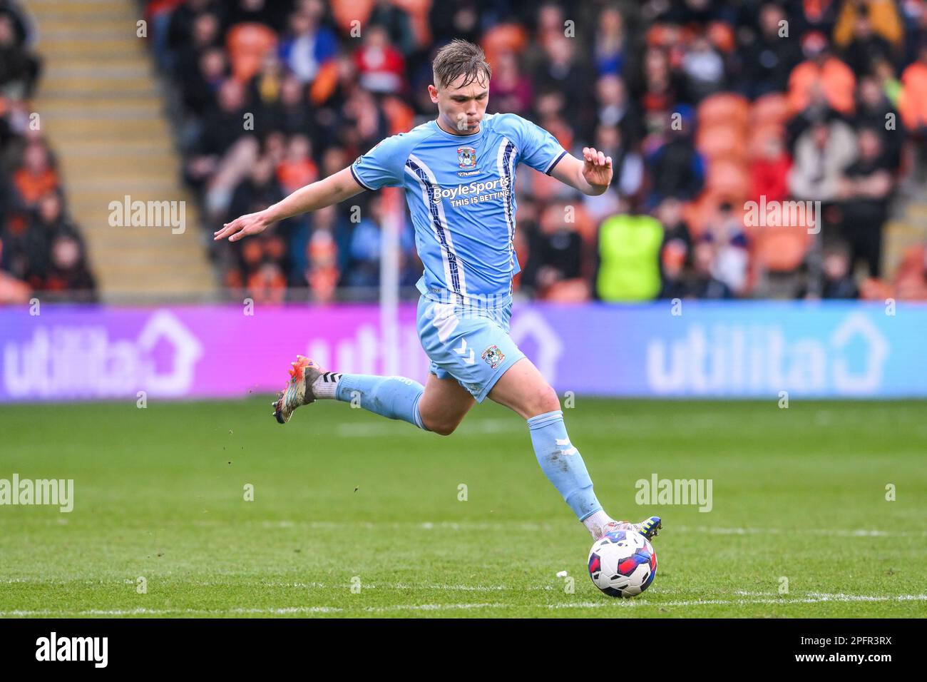 Callum Doyle #3 of Coventry City makes a break with the ball  during the Sky Bet Championship match Blackpool vs Coventry City at Bloomfield Road, Blackpool, United Kingdom, 18th March 2023  (Photo by Craig Thomas/News Images) Stock Photo