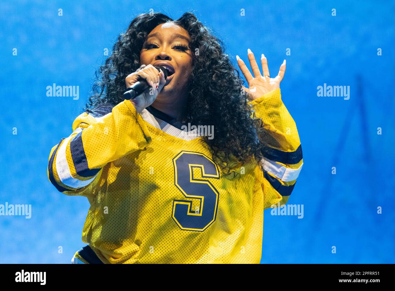 February 27, 2023, Washington, DC, USA: SZA performs on stage at Capital One Arena in Washington, D.C. (Credit Image: © Kyle Gustafson/ZUMA Press Wire) EDITORIAL USAGE ONLY! Not for Commercial USAGE! Stock Photo