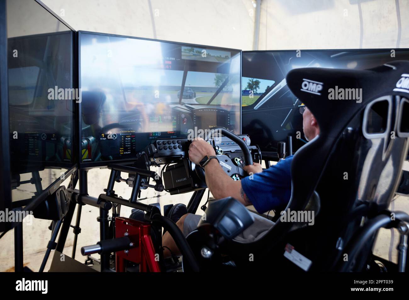 Simcube wheels hi-res stock photography and images - Alamy