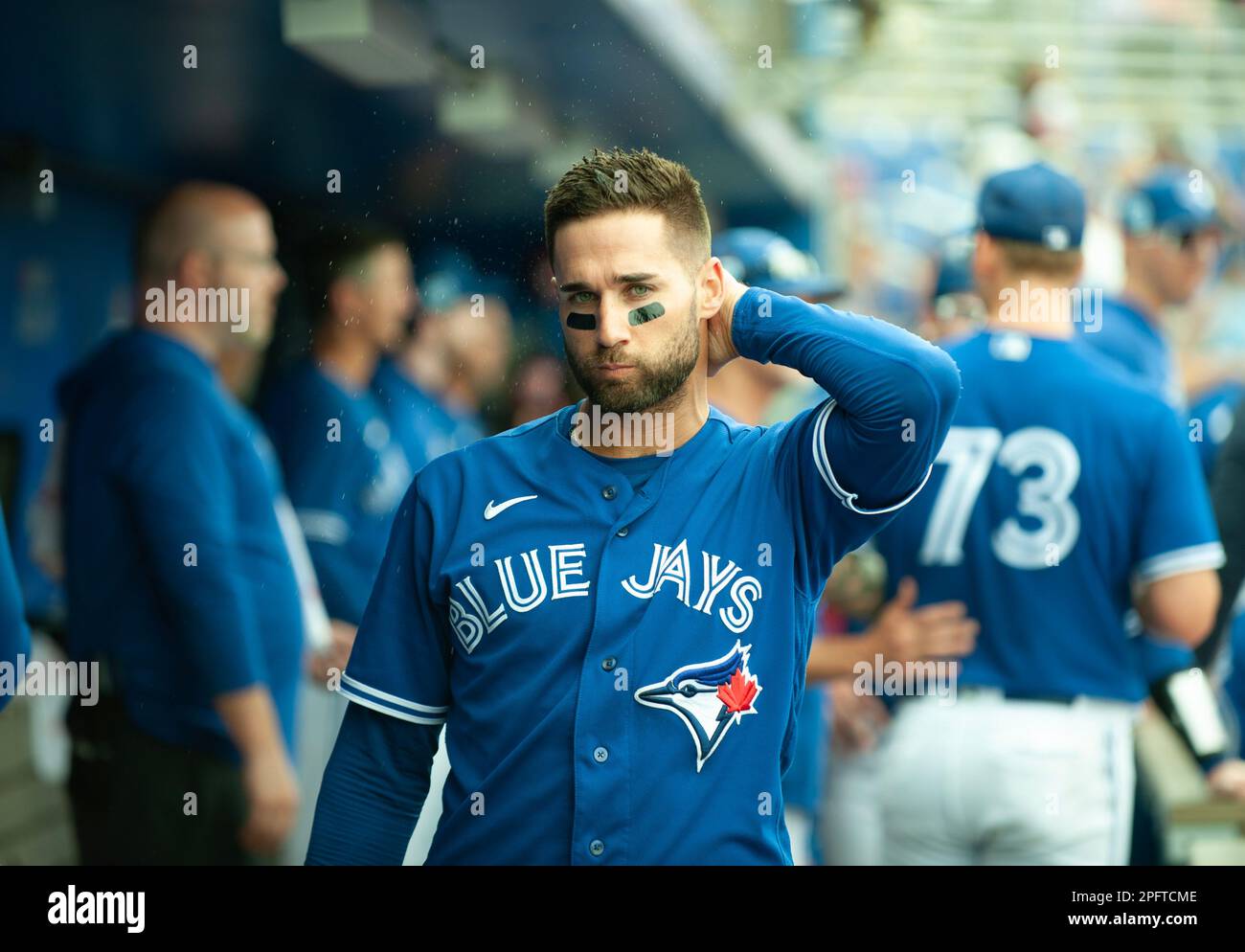 March 18, 2023, Dunedin, FL, The United States: Toronto Blue JaysÃ• Kevin  Kiermaier cools off during a spring training game against the New York  Yankees at TD Ballpark in Dunedin, Fla., Saturday