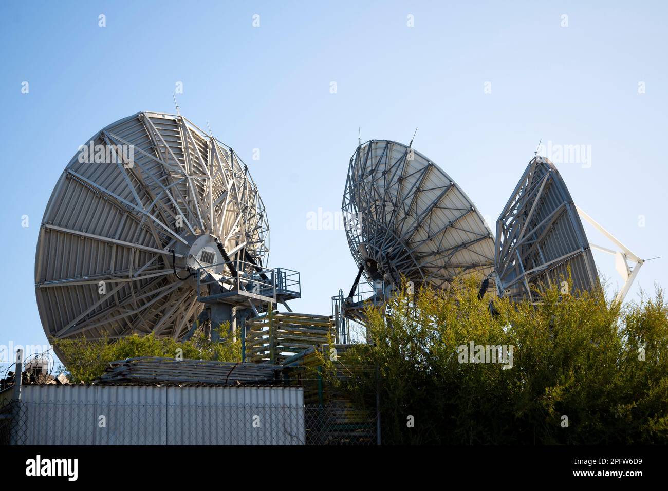 Telecommunications satellite dish hi-res stock photography and images ...