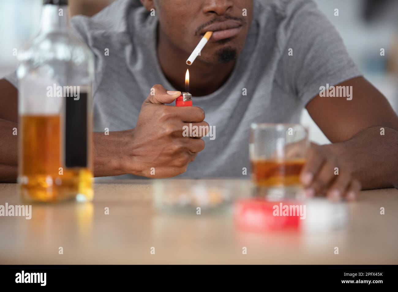 people smoking and bad habits concept Stock Photo - Alamy