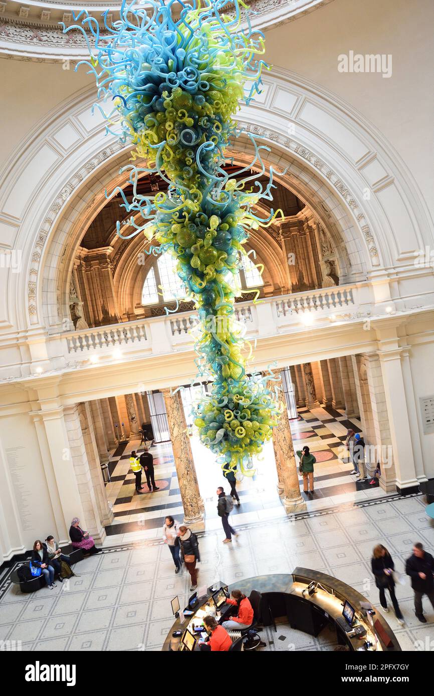 Victoria and Albert museum entrance hall and glass chandelier Stock