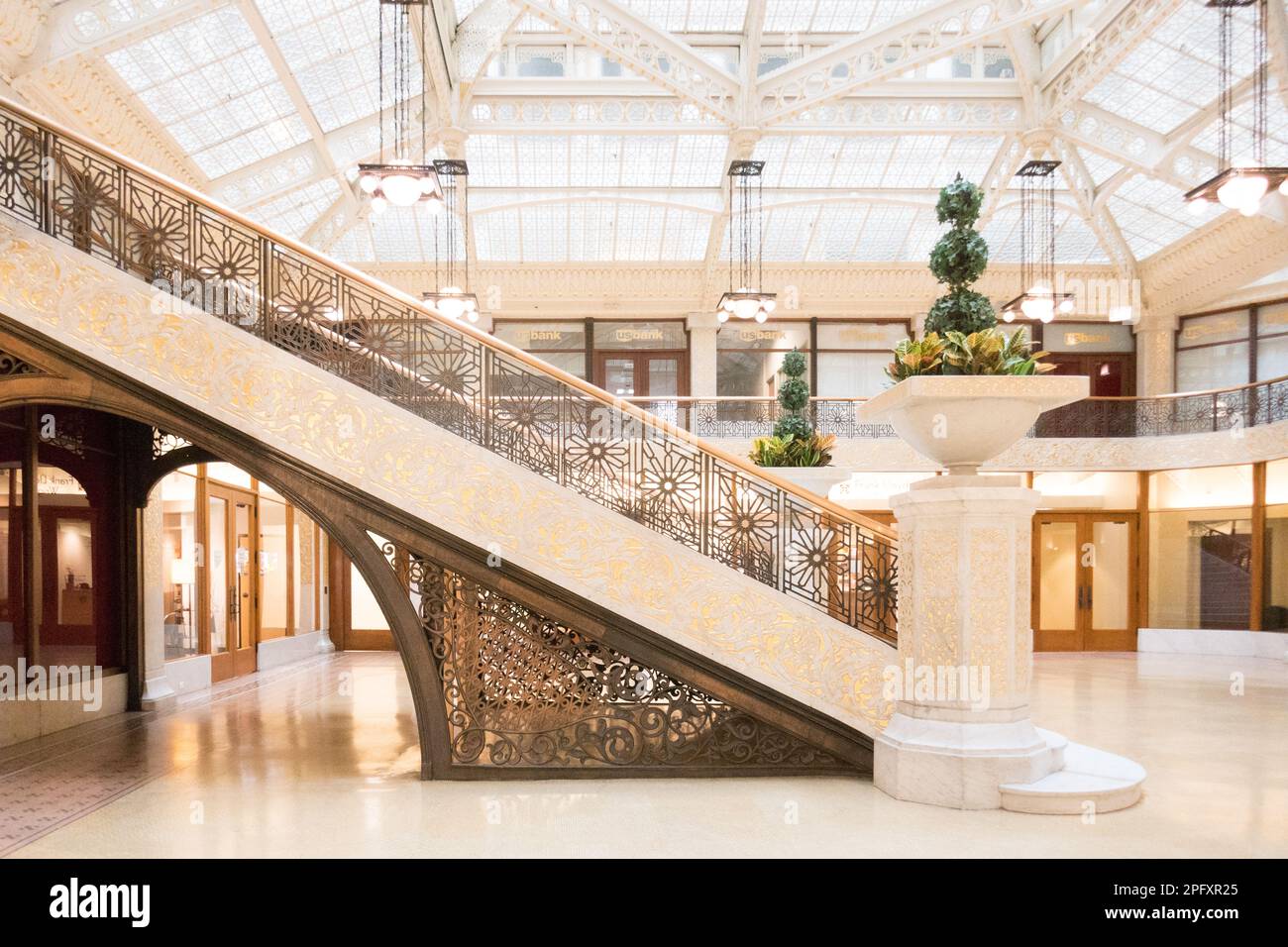 Lighted interior of lobby of Rookery Building, Chicago, showing grand ...