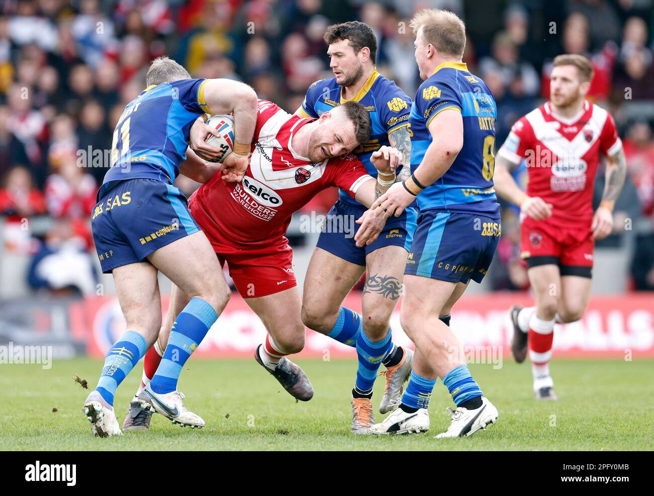 Salford red devils rugby team hi-res stock photography and images - Alamy