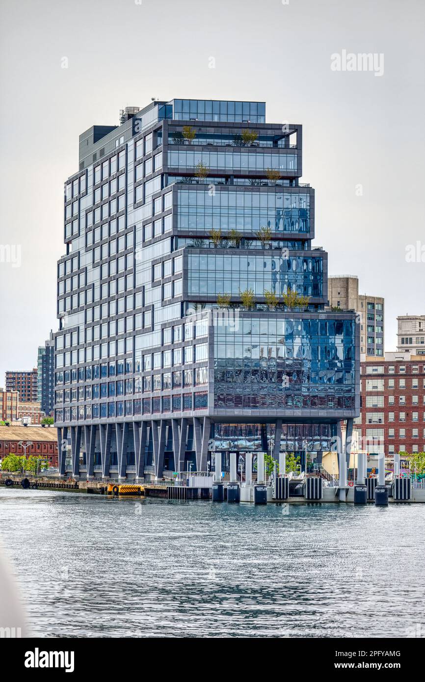 1 dock 72 way hires stock photography and images Alamy