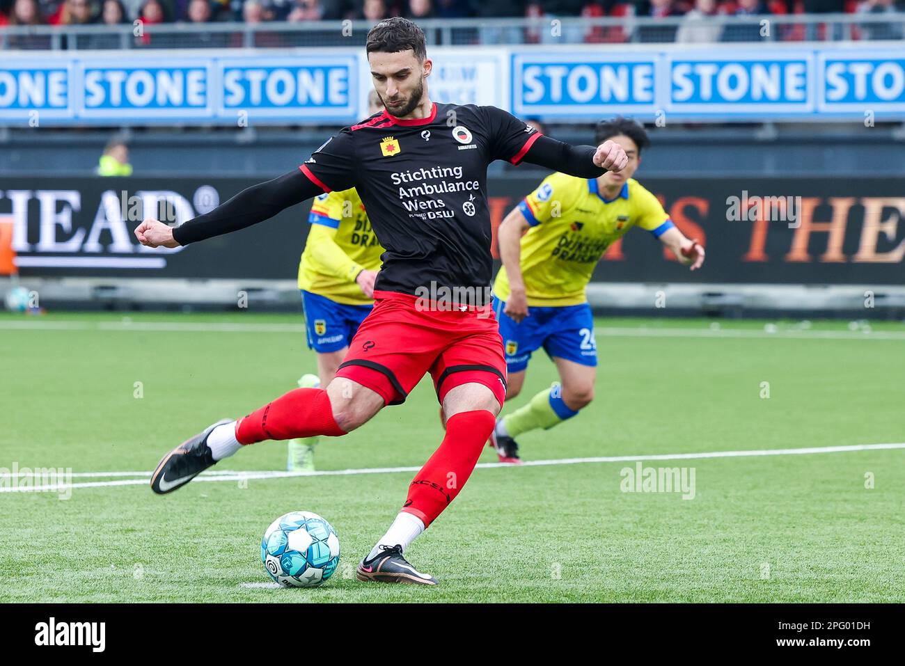 19-03-2023: Sport: Excelsior vs Cambuur ROTTERDAM, NETHERLANDS - MARCH ...