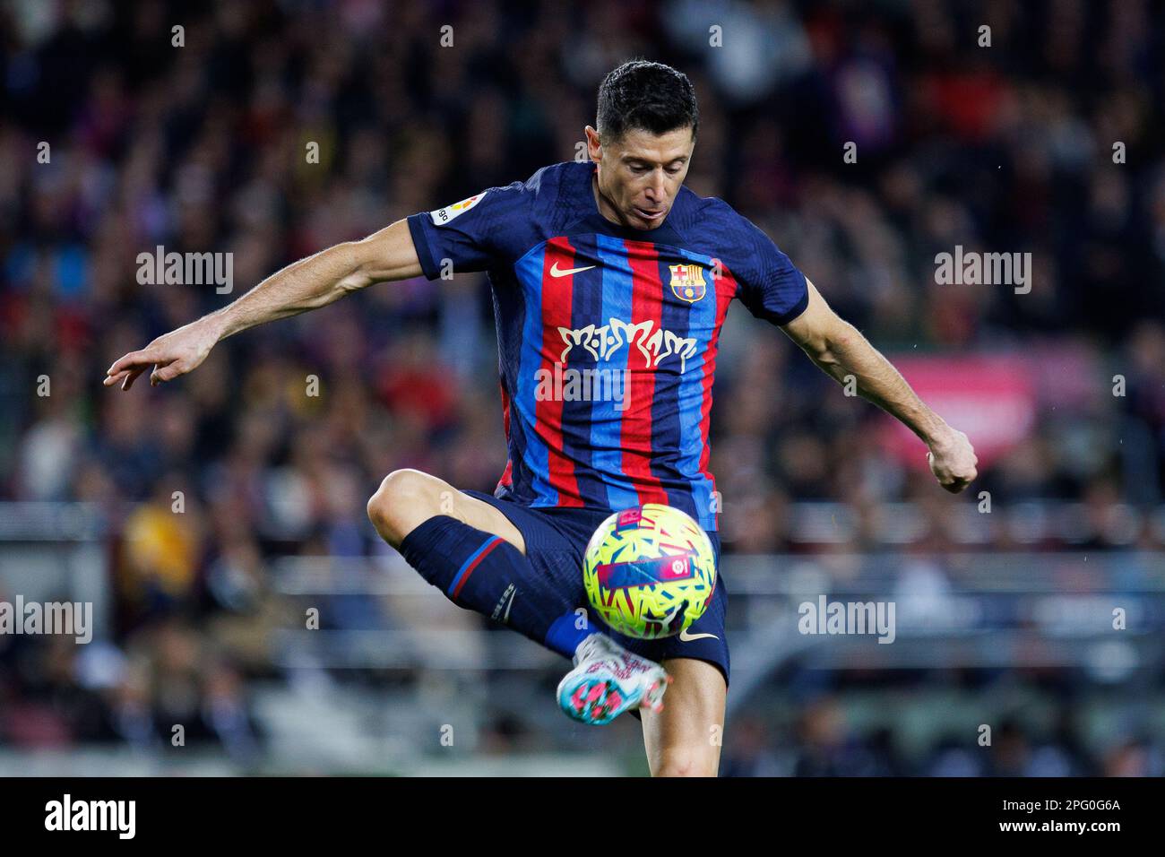 Barcelona, Spain. 19th Mar, 2023. Lewandowski in action during the LaLiga match between FC Barcelona and Real Madrid CF at the Spotify Camp Nou Stadium in Barcelona, Spain. Credit: Christian Bertrand/Alamy Live News Stock Photo