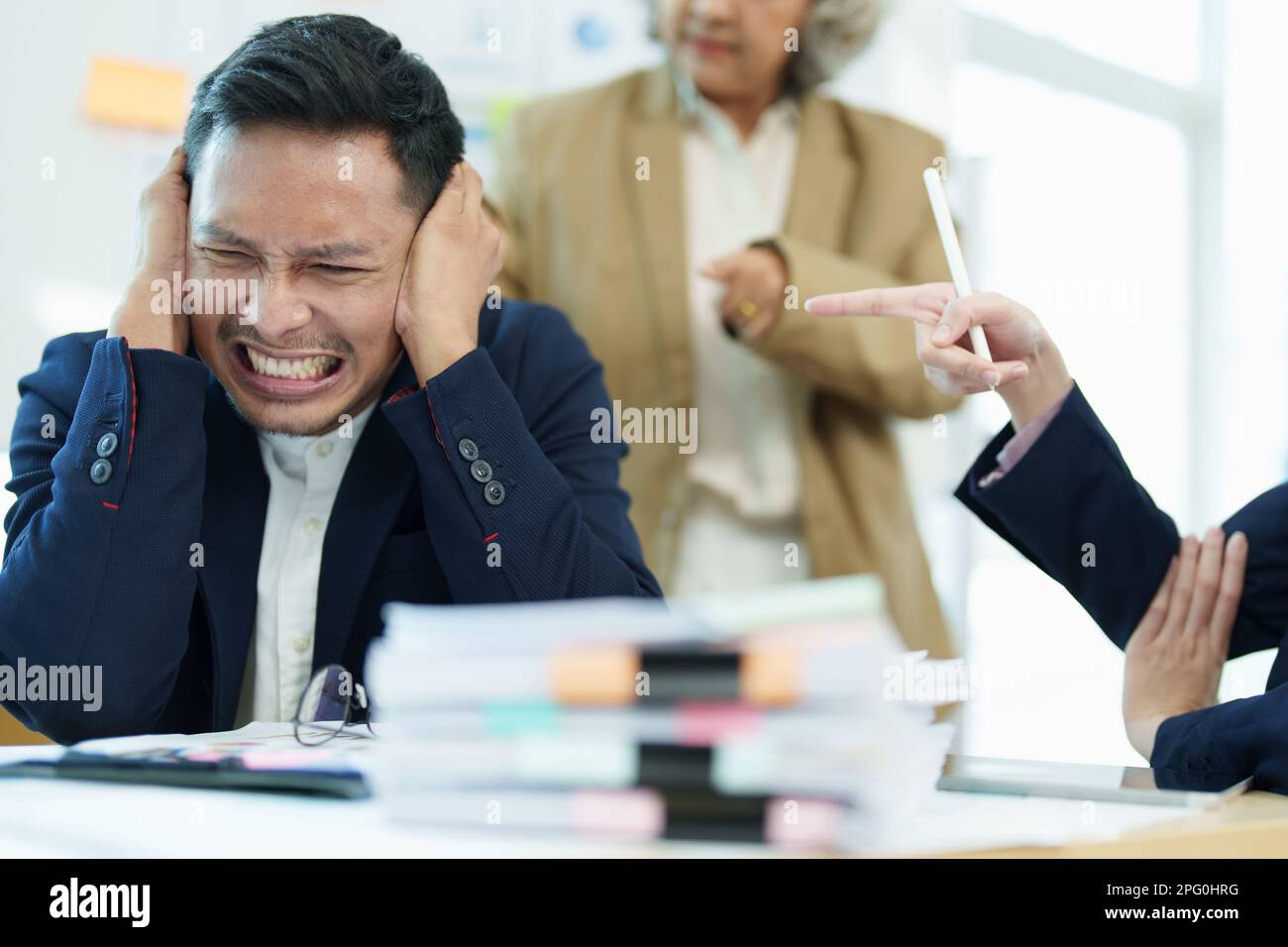 Employee being scolded boss hi-res stock photography and images - Alamy
