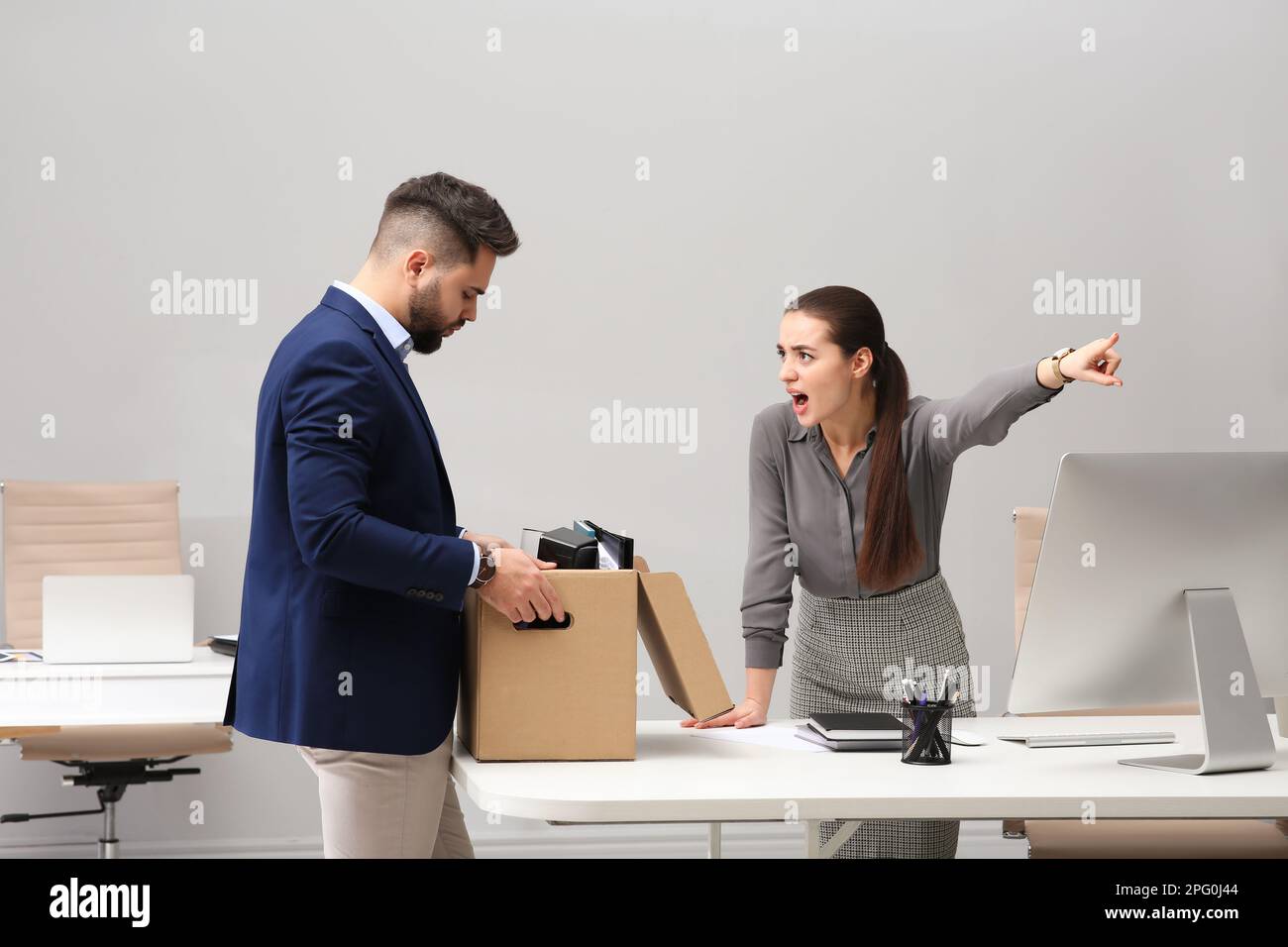 Man at work in office hi-res stock photography and images - Alamy