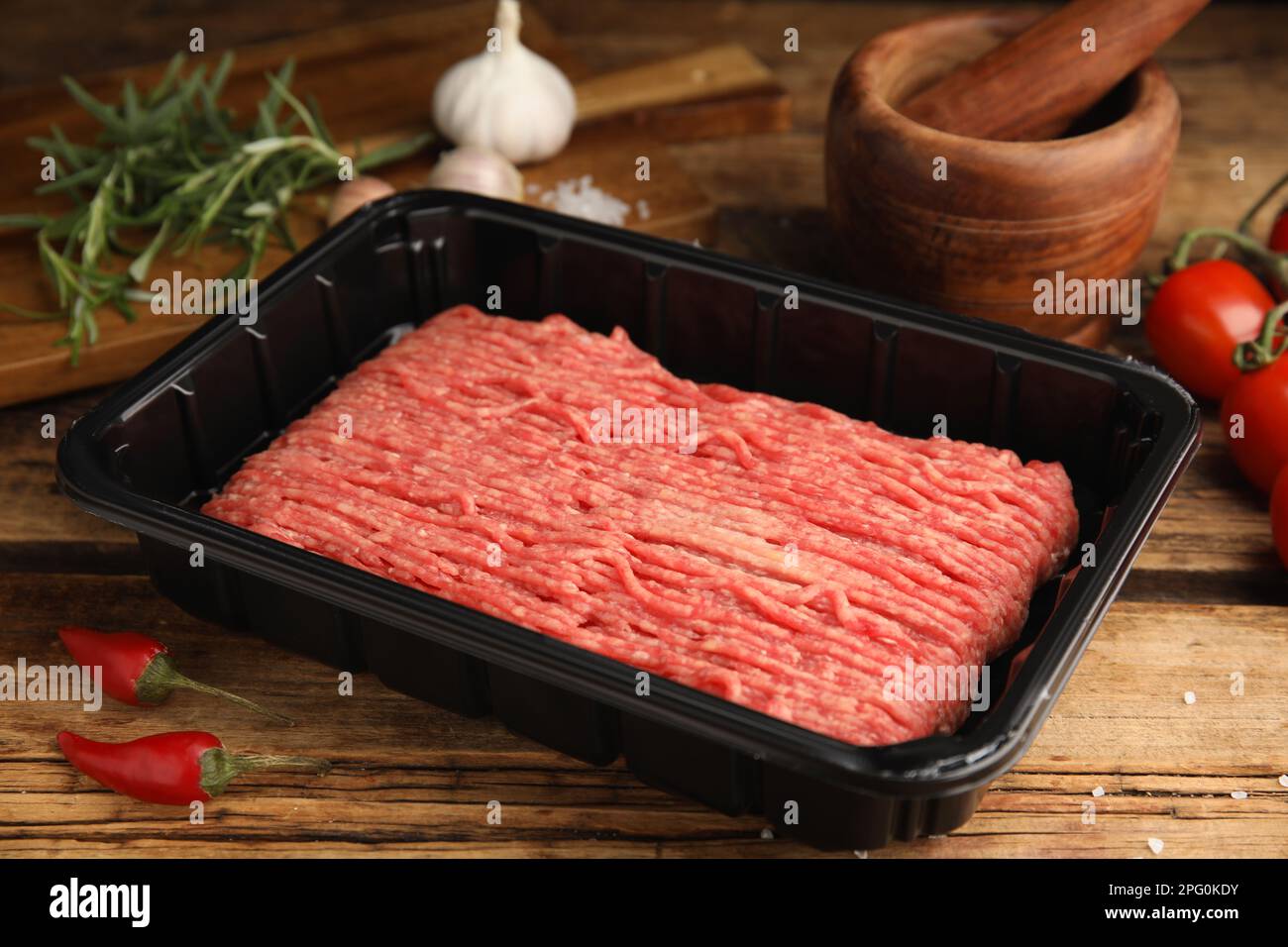 Red Container Meat Mix Chopped tomatoes in container hi-res stock photography and images - Alamy