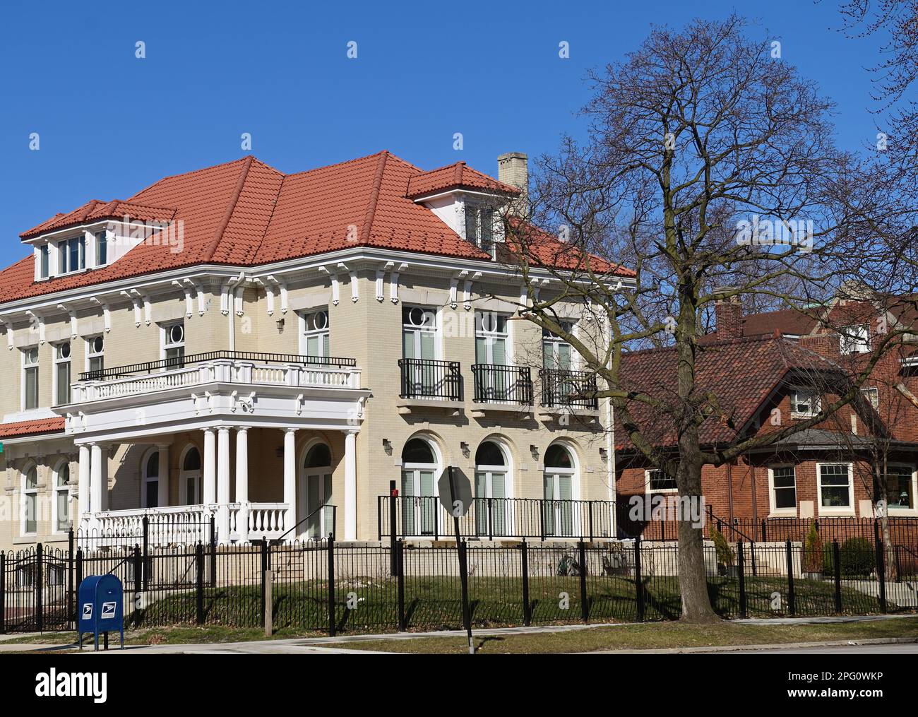 Chicago, Illinois, USA. Opulent homes located in the Kenwood neighborhood on Chicago's South Side. Stock Photo