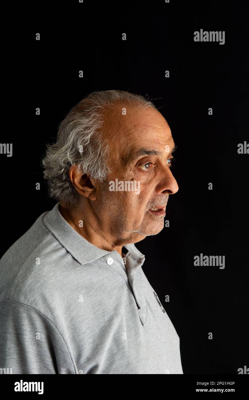 Alzheimer old man face hi-res stock photography and images - Alamy