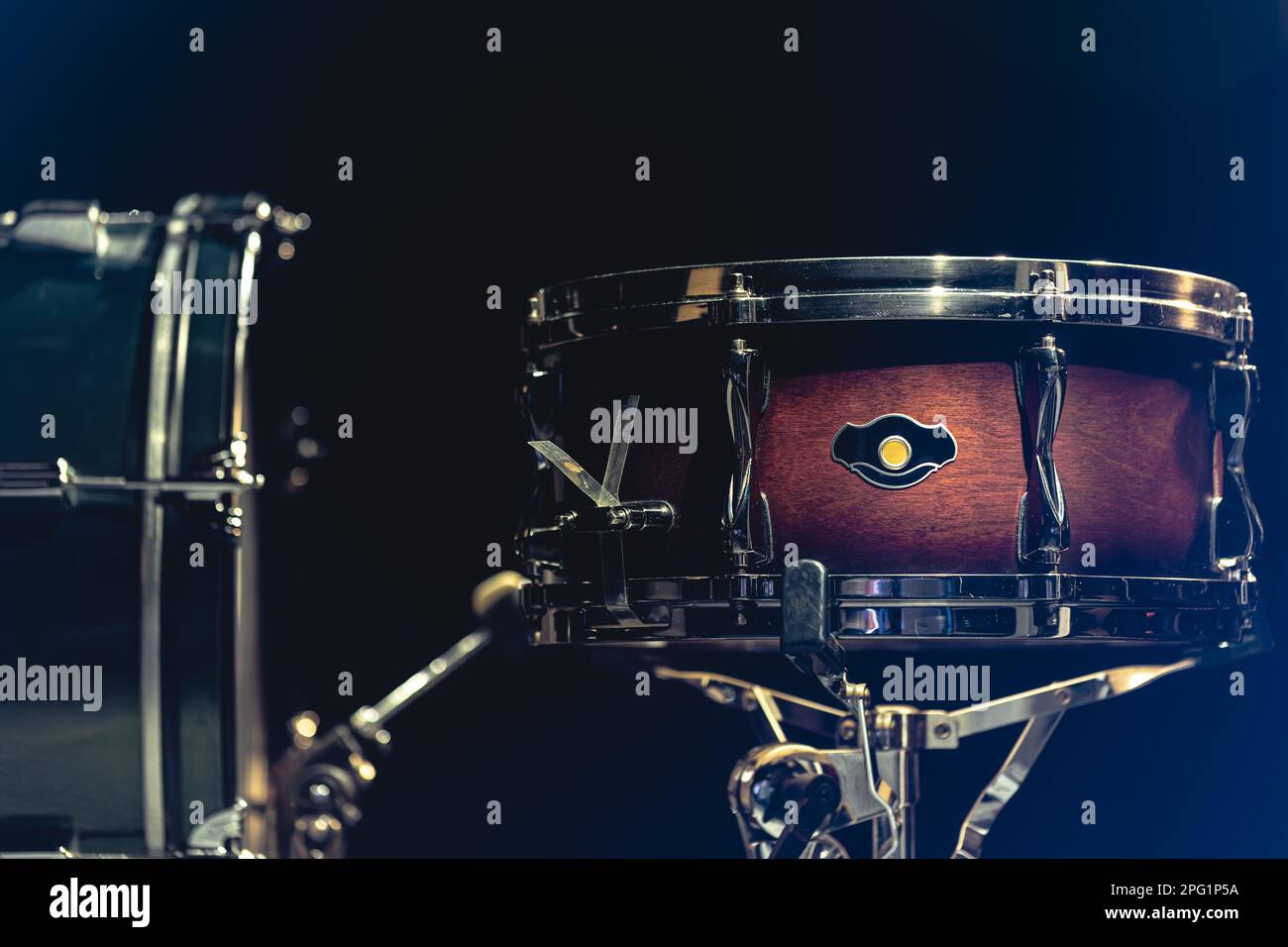 Close-up, snare drum on a dark background isolated Stock Photo - Alamy