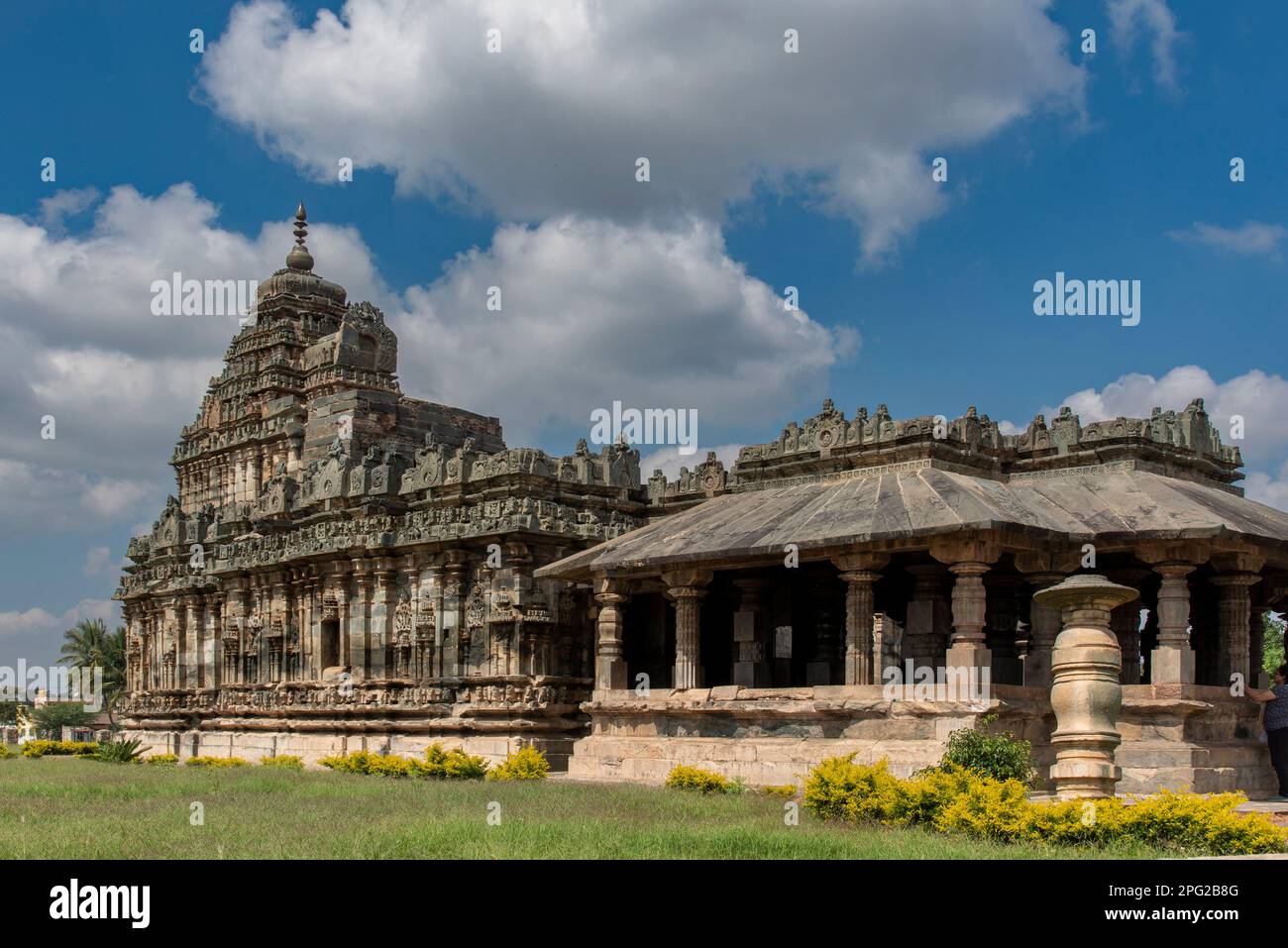 Brahma Jinalaya, also called as the Greater Jain Temple of Lakkundi, is an early 11th-century Mahavira temple in Lakkundi, Gadag District of Karnataka Stock Photo
