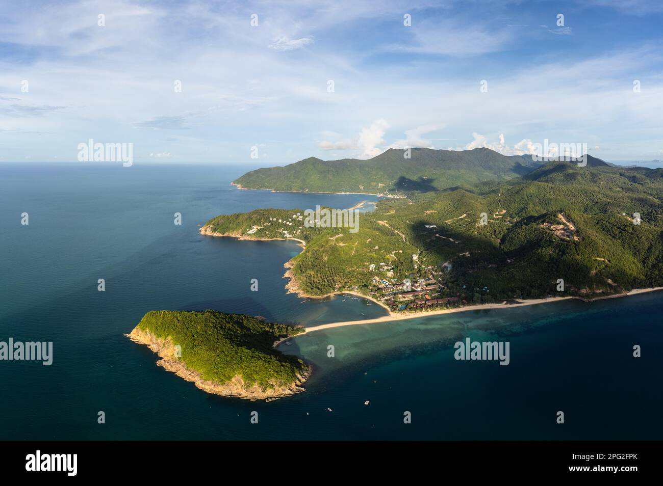 Ko Phangan, Thailand: Aerial view of the Mae Haad beach in Ko Pha Ngan ...