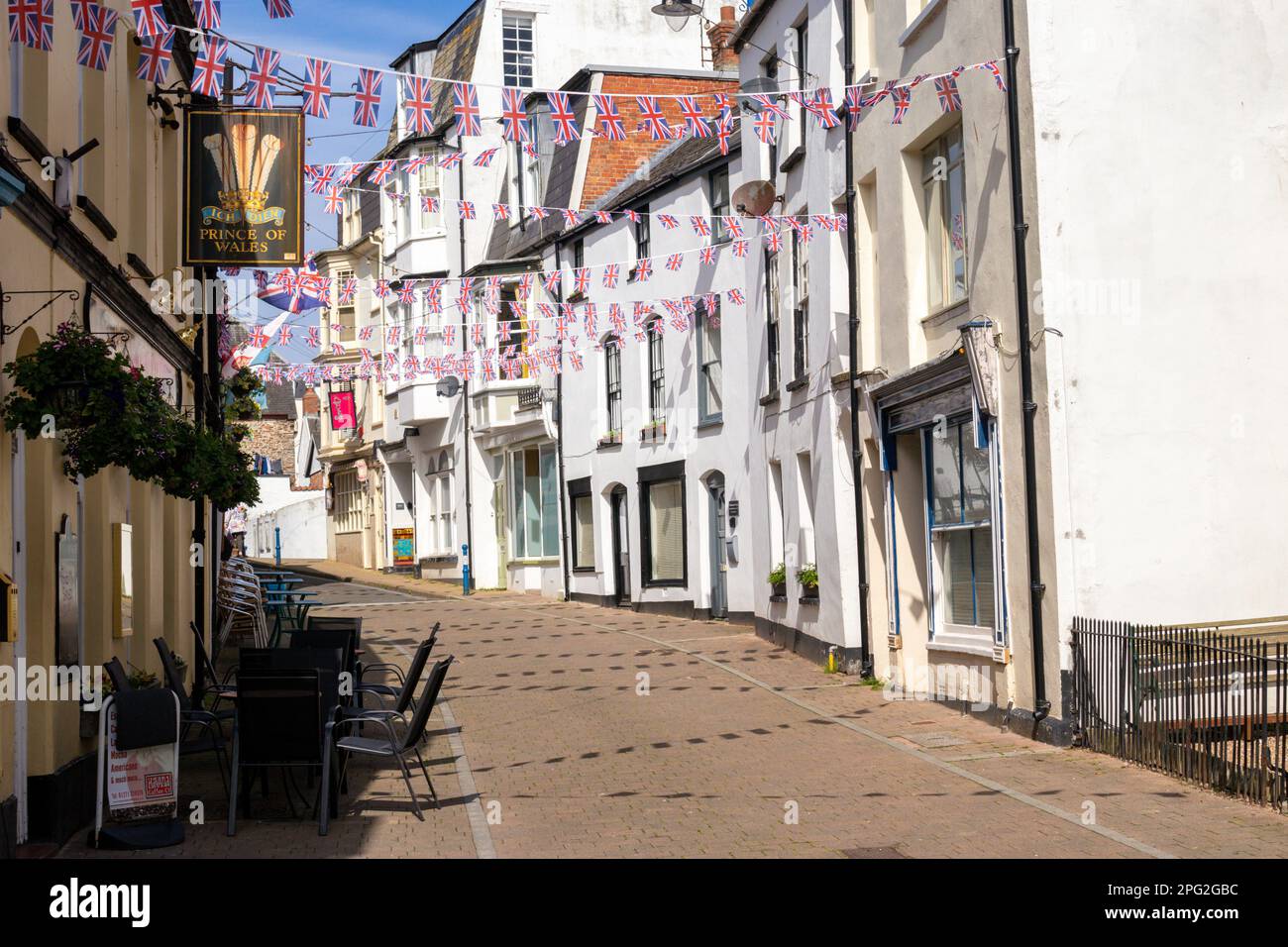 Combe Martin Main Street Ilfracombe North Devon UK Stock Photo Alamy combe-martin-main-street-ilfracombe-north-devon-uk-stock-photo-alamy