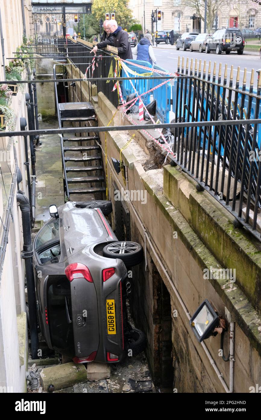 Bath, 20th March 2023. A car has fallen into the gap between the