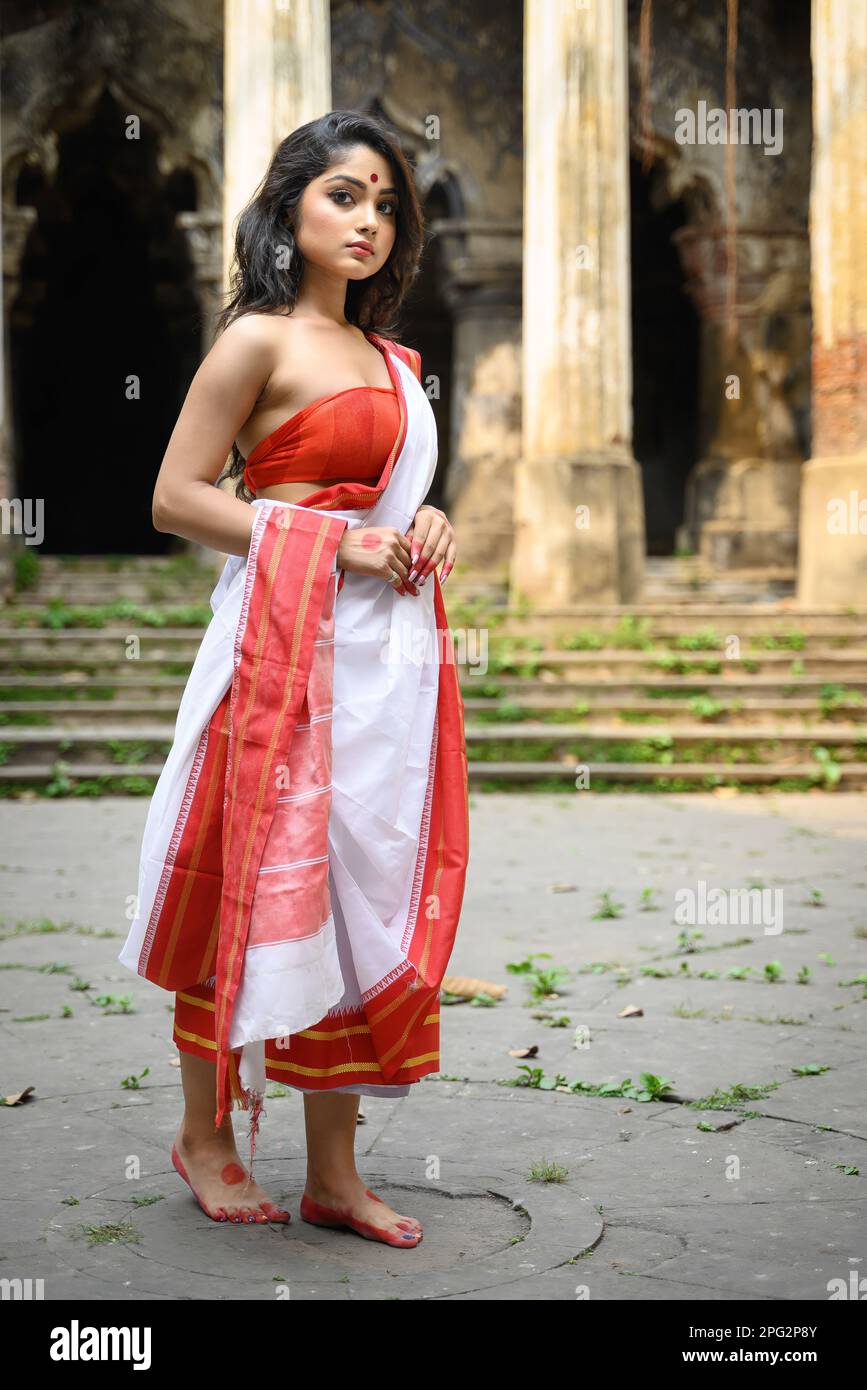 Actresses Wearing Traditional Sarees From Their Native State!