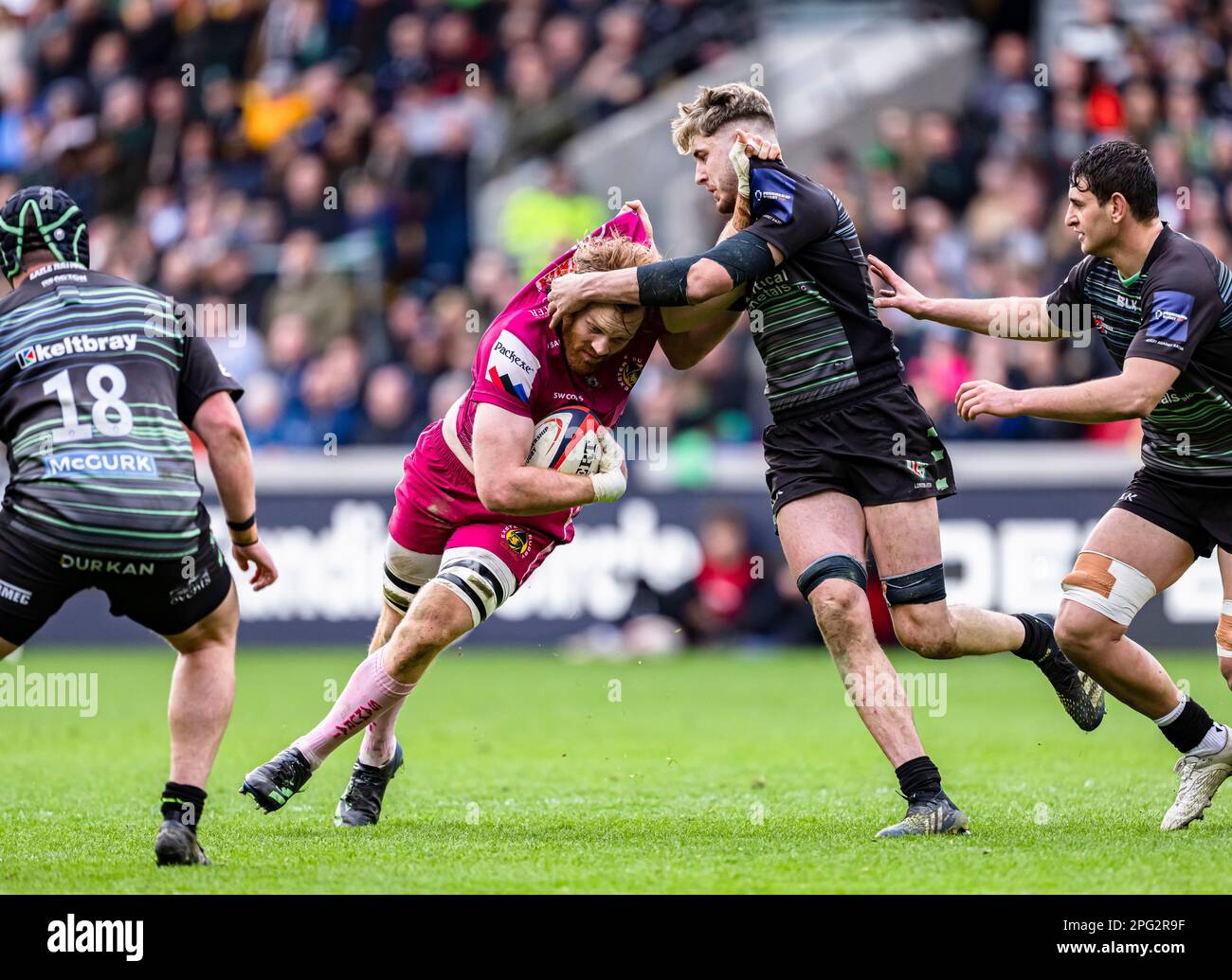LONDON, UNITED KINGDOM. 19th, Mar 2023. Aidon Davis of Exeter Chiefs is tackled during Premiership Rugby Cup Final London Irish vs Exeter Chiefs at Gtech Community Stadium on Sunday, 19 March 2023. LONDON ENGLAND.  Credit: Taka G Wu/Alamy Live News Stock Photo