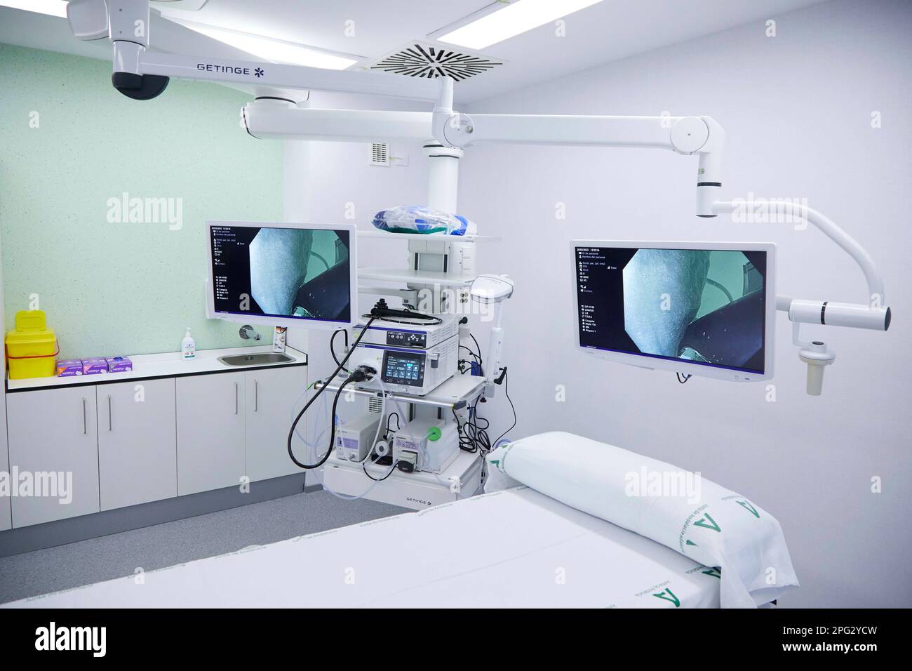 Detail of the endoscopy boxes during the inauguration of the Hospital