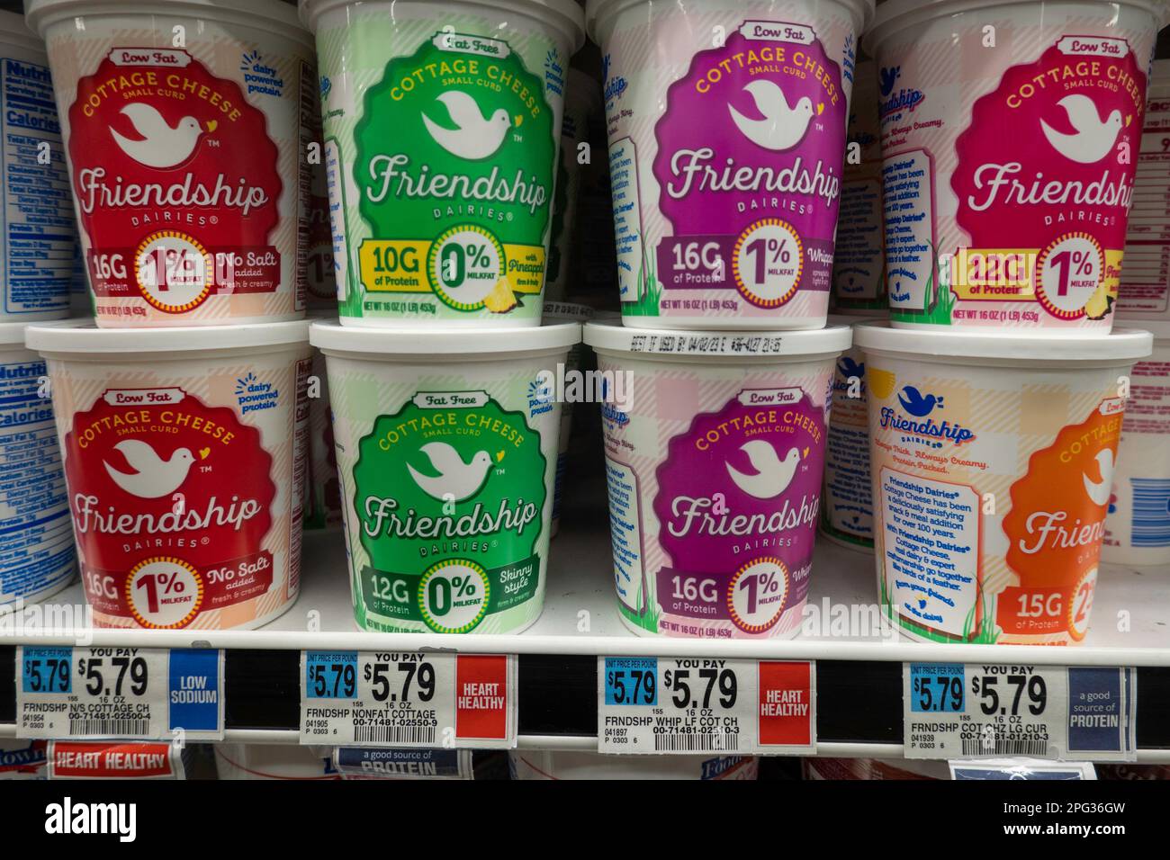 Supermarket cheese display hi-res stock photography and images - Alamy