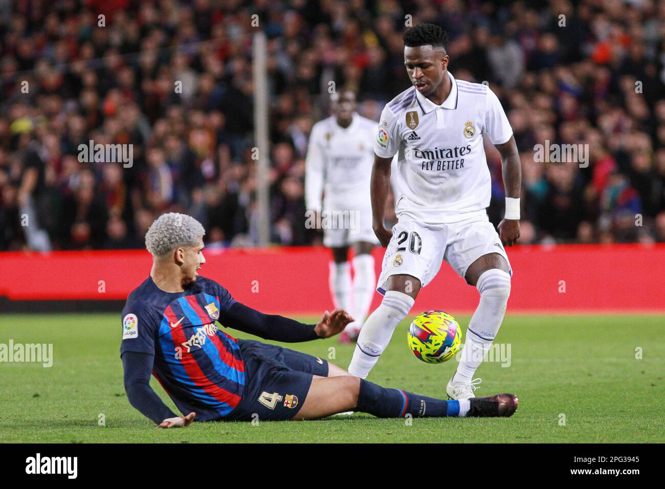 Ronald Araujo of FC Barcelona and Vinicius Junior of Real Madrid during the Spanish championship La Liga football match between FC Barcelona and Real Madrid on March 19, 2023 at Camp Nou stadium in Barcelona, Spain - Photo: Irina R Hipolito/DPPI/LiveMedia Stock Photo